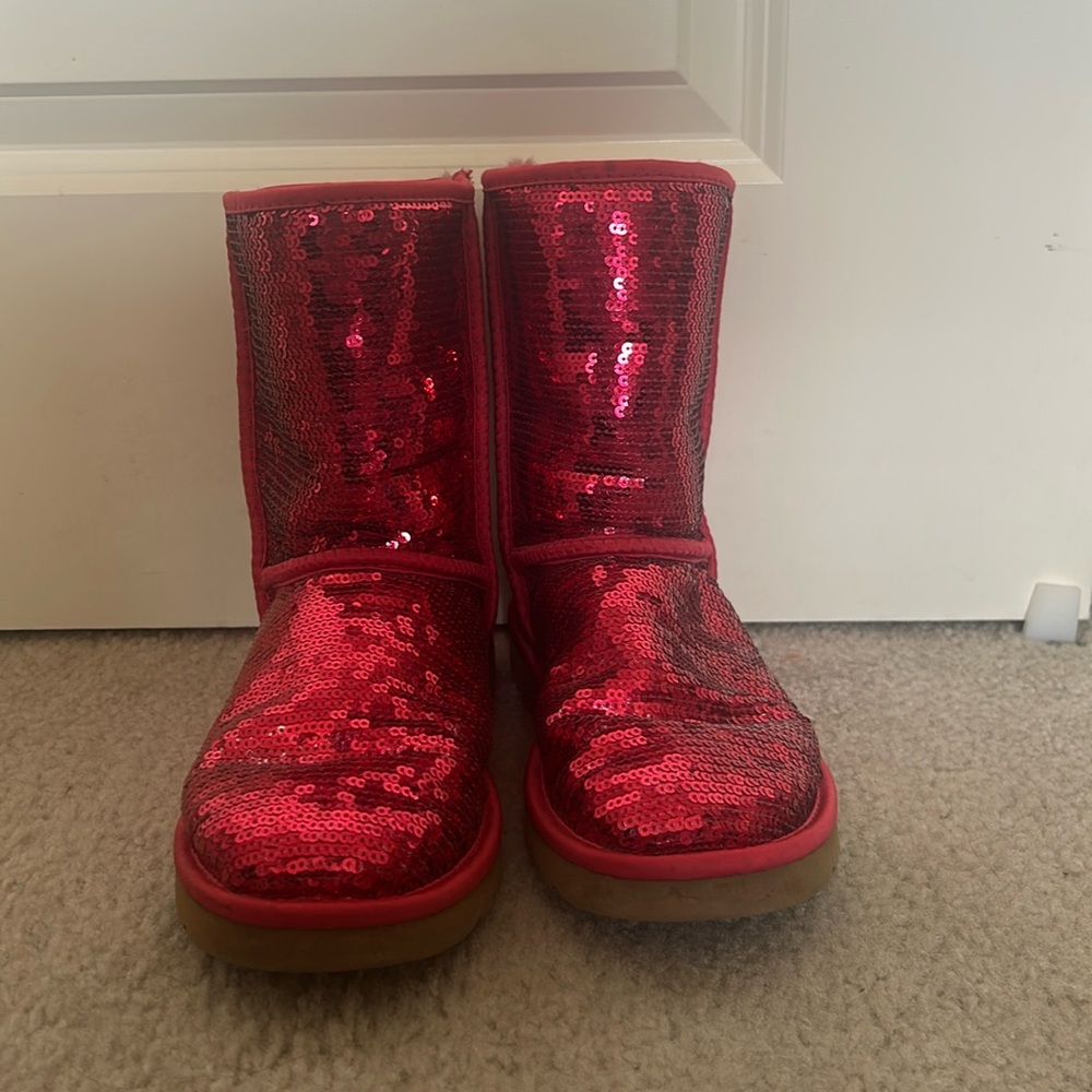 Ugg classic short sequin boot
